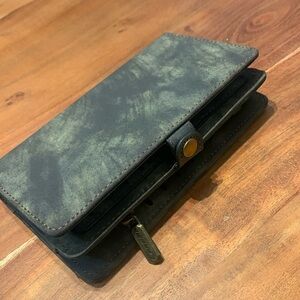 Case Me Wallet with Magnetized Phone Case
